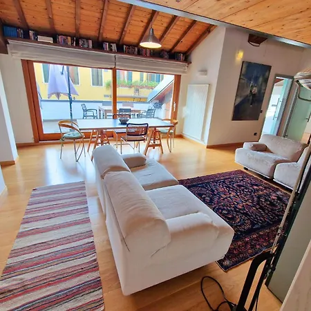 Apartman Ht - Casa Dell'artista In Piazza Delle Erbe *